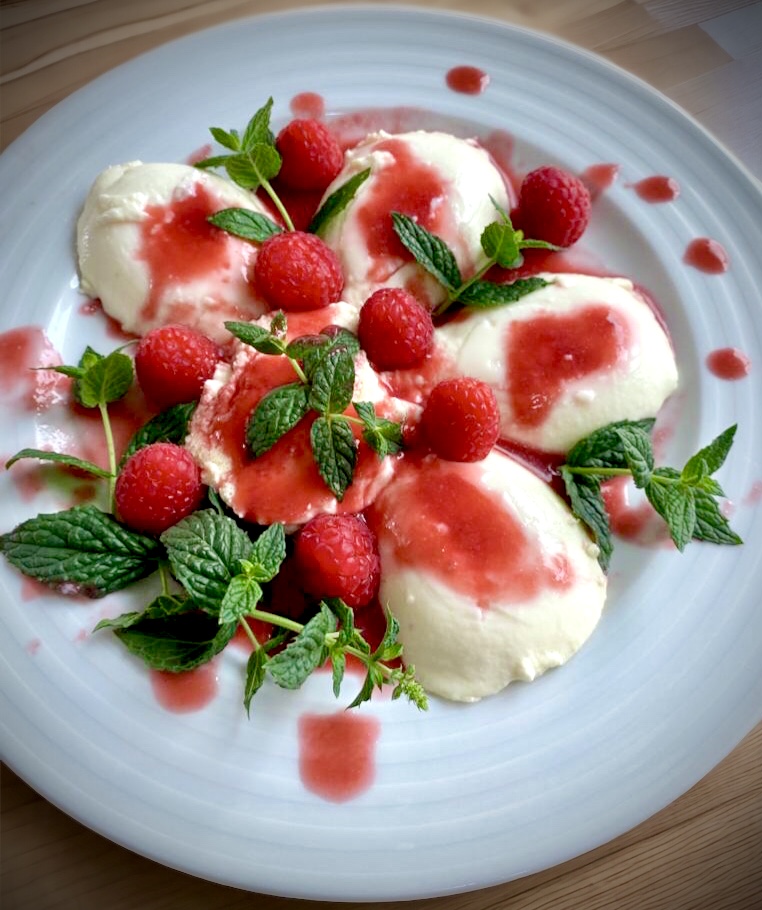 Himbeer-Panna-Cotta - Die Pfanne von harecker.de