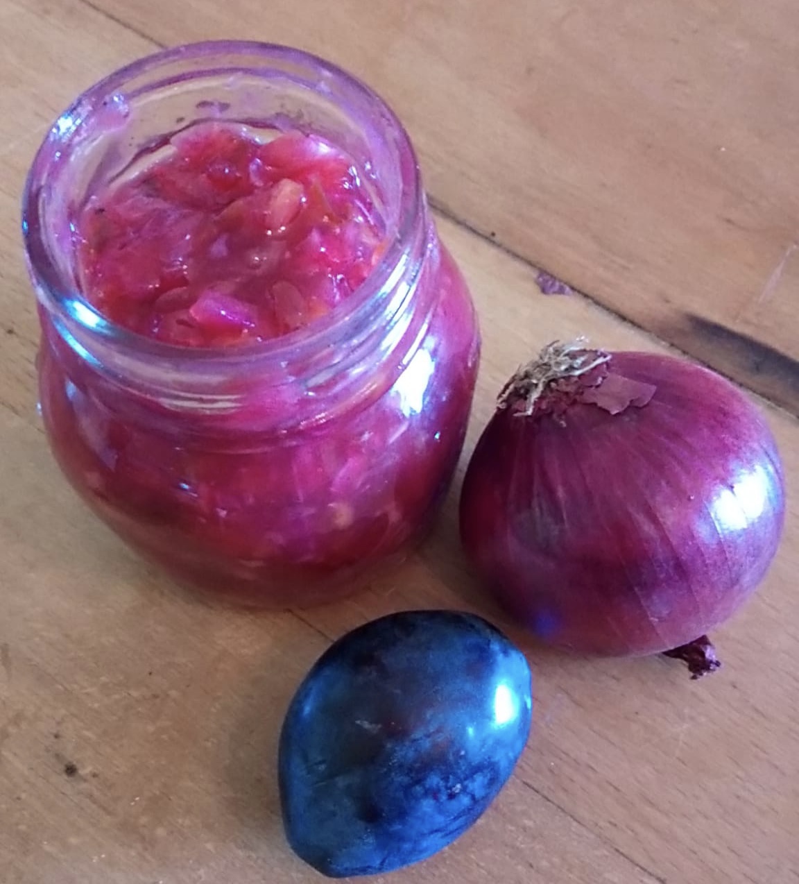 Chutney mit Pflaumen &amp; Zwiebeln - Die Pfanne von harecker.de
