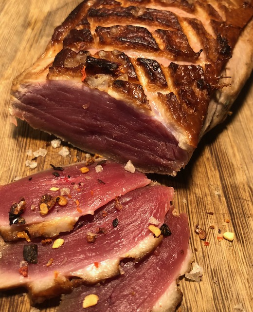 Ente mal anders, nämlich als Entenbrust gebeizt.