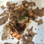 Steinpilze mit Trüffel auf Toast