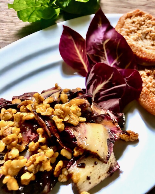 Radicchio gebraten mit Walnüssen - Die Pfanne von harecker.de