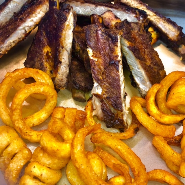 Spareribs mit Honig-Senf Marinade - Die Pfanne von harecker.de