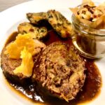 Mediterrane Rinderroulade mit Kartoffelstampf.
