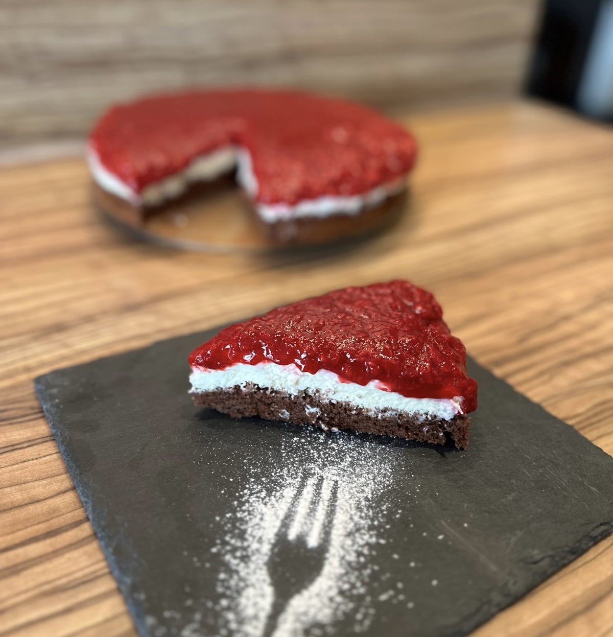 Himbeer-Frischkäse Kuchen - perfekt um den Sommer zu genießen - Die ... Himbeer-Frischkäse Kuchen - perfekt um den Sommer zu genießen - Die ...