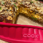 Kürbis-Birnen-Quiche in der Coox Quicheform gebacken.